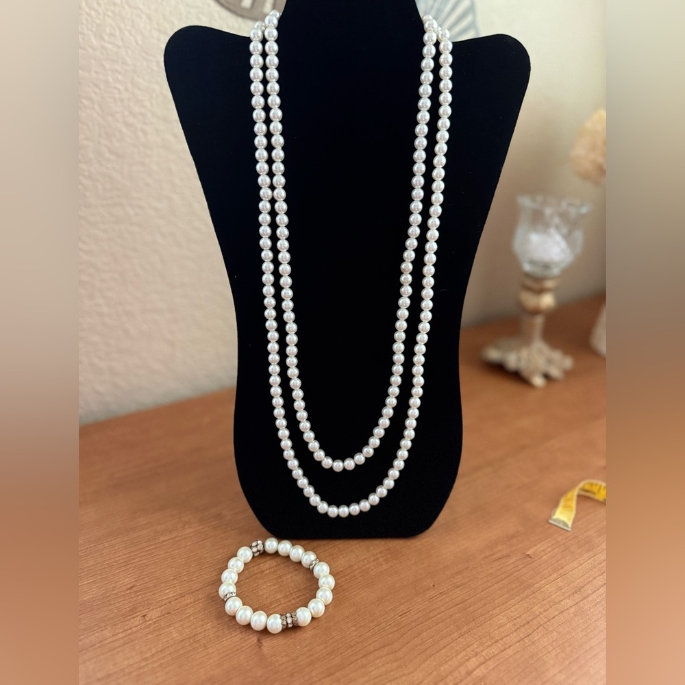 Faux Pearl Necklace Can Wear
Multiple Ways And Stretch Bracelet Set With Stones